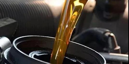 機油種類百科大全，不再傻傻分不清！